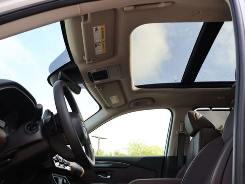 Certified 2025 Honda Pilot Elite image 35