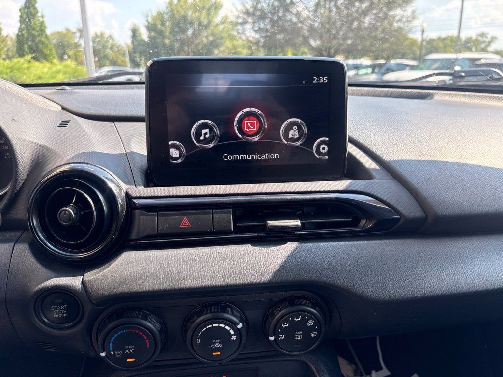 Used 2021 MAZDA MX-5 Miata Sport RWD image 29
