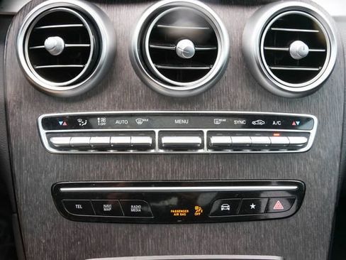 Used 2022 Mercedes-Benz GLC 300 4MATIC image 26