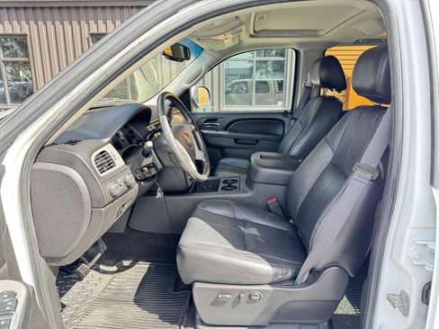Used 2013 Chevrolet Silverado 1500 LTZ AWD/4WD image 13