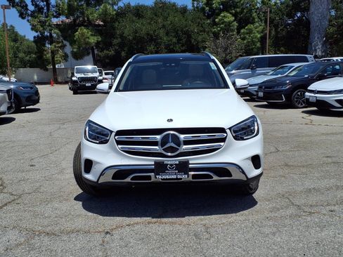 Used 2022 Mercedes-Benz GLC 300 image 2