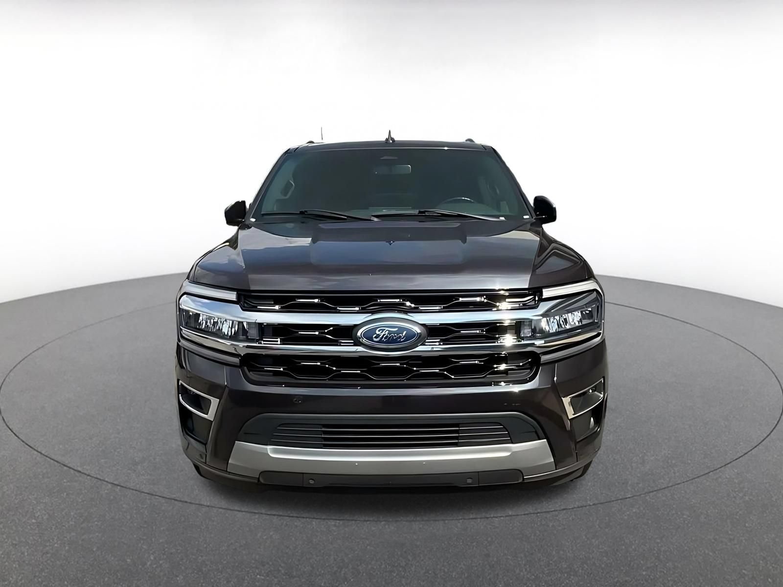 Used 2024 Ford Expedition Max Limited AWD/4WD image 4