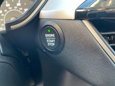 Certified 2022 Ford Escape SE w/ Convenience Package image 38