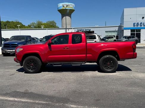 Used 2022 Toyota Tacoma SR w/ SR Convenience Package RWD image 6