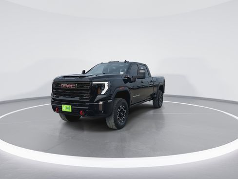 Used 2024 GMC Sierra 2500 AT4X image 5