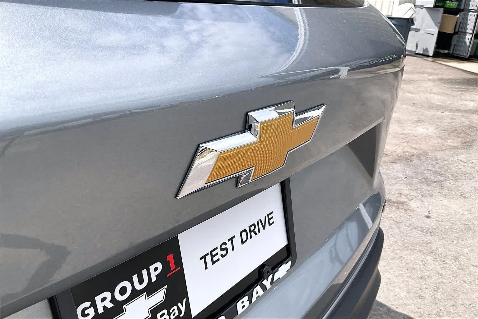 Used 2024 Chevrolet Trax LT w/ Driver Confidence Package FWD image 9