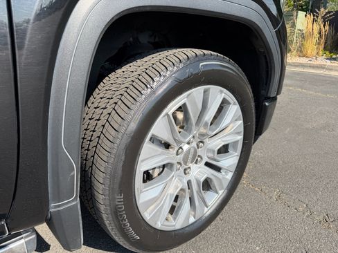 Used 2021 GMC Sierra 1500 Denali w/ Denali Ultimate Package AWD/4WD image 3
