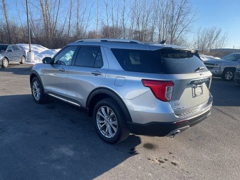 Used 2023 Ford Explorer Limited image 10