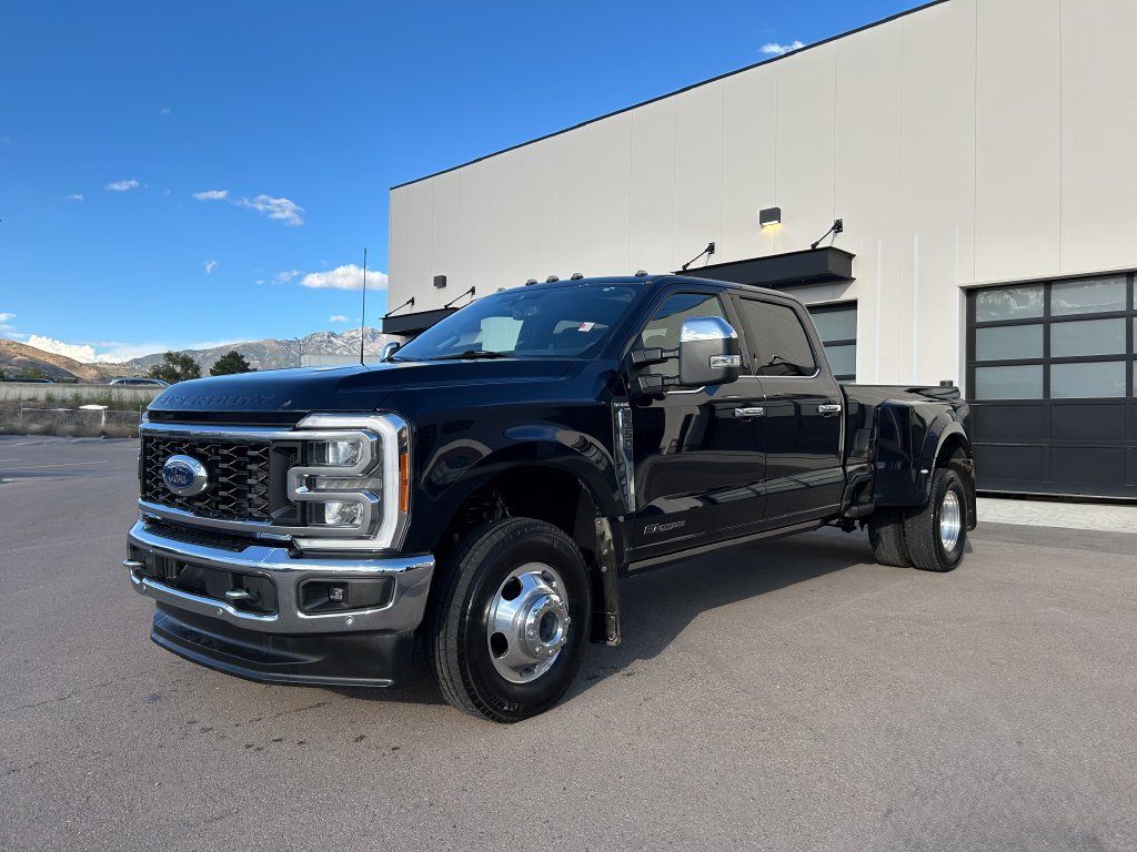 Used 2023 Ford F350 King Ranch AWD/4WD image 2