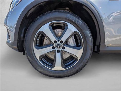 Used 2019 Mercedes-Benz GLC 350e 4MATIC image 23