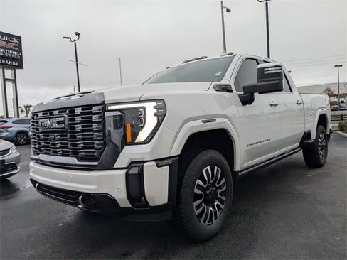 Used 2024 GMC Sierra 3500 Denali Ultimate image 8
