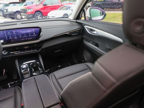 Used 2025 Buick Envision Avenir AWD/4WD image 27