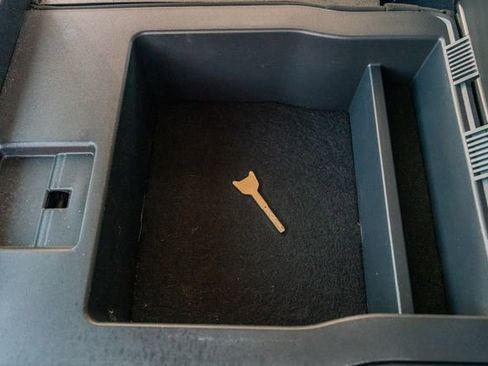 Used 2022 Ford F150 Lariat w/ Equipment Group 501A Mid image 32