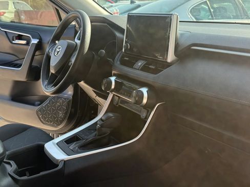 Used 2023 Toyota RAV4 XLE AWD/4WD image 12