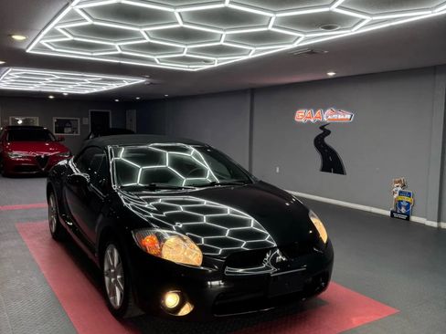 Used 2007 Mitsubishi Eclipse GT image 2