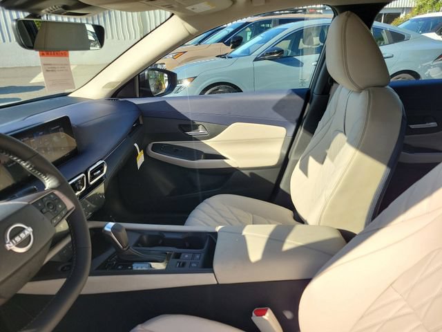 New 2026 Nissan Sentra SL w/ Floor Mat Package FWD image 8