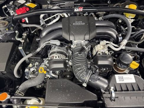 Used 2025 Toyota GR86 Premium image 9