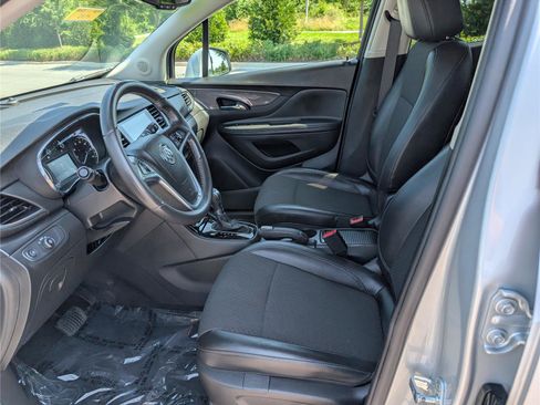 Used 2021 Buick Encore Preferred w/ Safety Package II FWD image 14