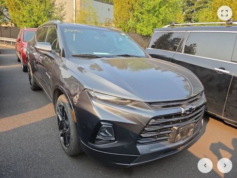 Used 2019 Chevrolet Blazer Premier w/ Driver Confidence II Package AWD/4WD image 3