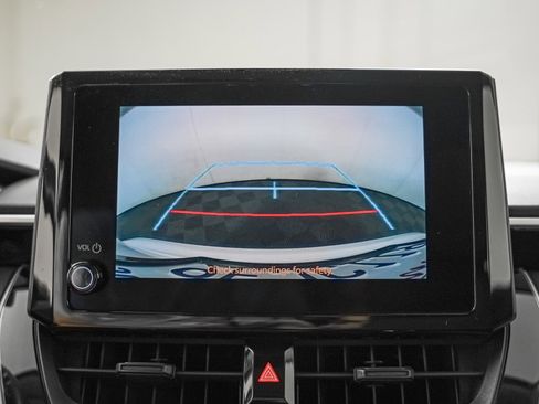 Used 2023 Toyota Corolla LE FWD image 18