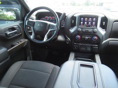 Used 2020 Chevrolet Silverado 1500 RST AWD/4WD image 14