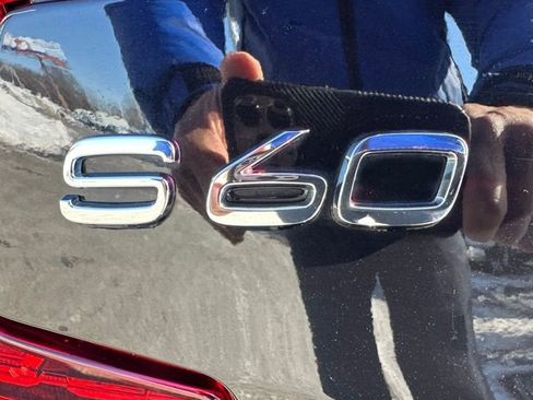 Used 2024 Volvo S60 B5 Plus image 9