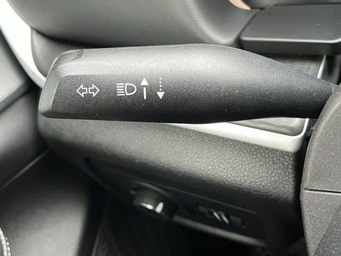 Used 2023 Jeep Grand Cherokee L Laredo image 40