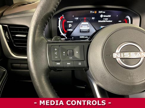 Certified 2023 Nissan Rogue Platinum w/ Platinum Premium Package AWD/4WD image 11