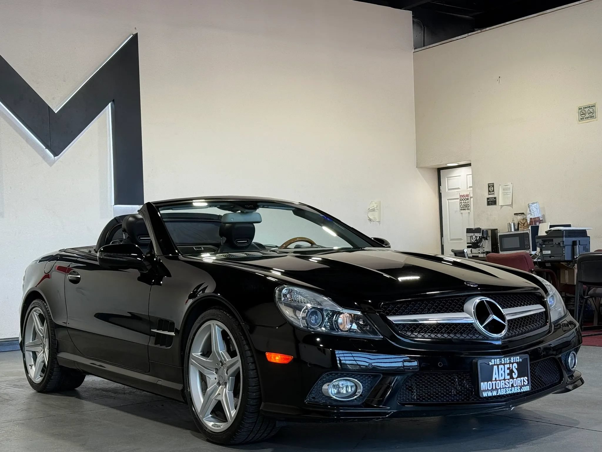 Used 2009 Mercedes-Benz SL 550 image 6