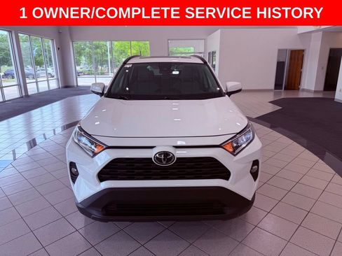 Used 2019 Toyota RAV4 XLE Premium FWD image 2