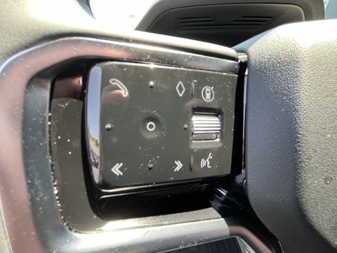 Used 2025 Land Rover Discovery Sport S AWD/4WD image 22