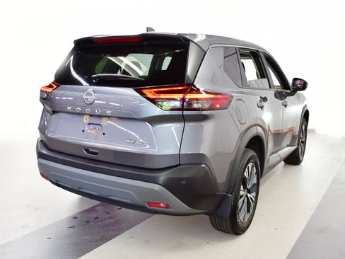 Used 2023 Nissan Rogue SV AWD/4WD image 5
