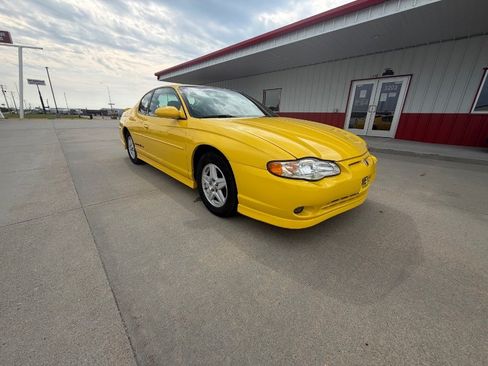 Used 2003 Chevrolet Monte Carlo SS FWD image 2