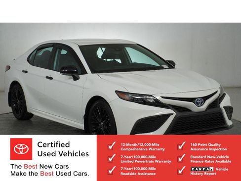 Certified 2022 Toyota Camry SE w/ Convenience Package image 1
