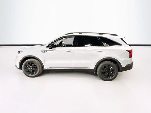 Used 2023 Kia Sorento S w/ Panoramic Sunroof Package AWD/4WD image 4