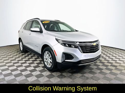 Used 2022 Chevrolet Equinox LT image 3
