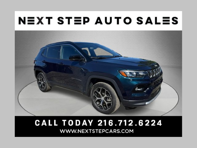 Used 2024 Jeep Compass Limited AWD/4WD image 1