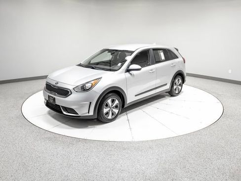 Used 2018 Kia Niro FE FWD image 33