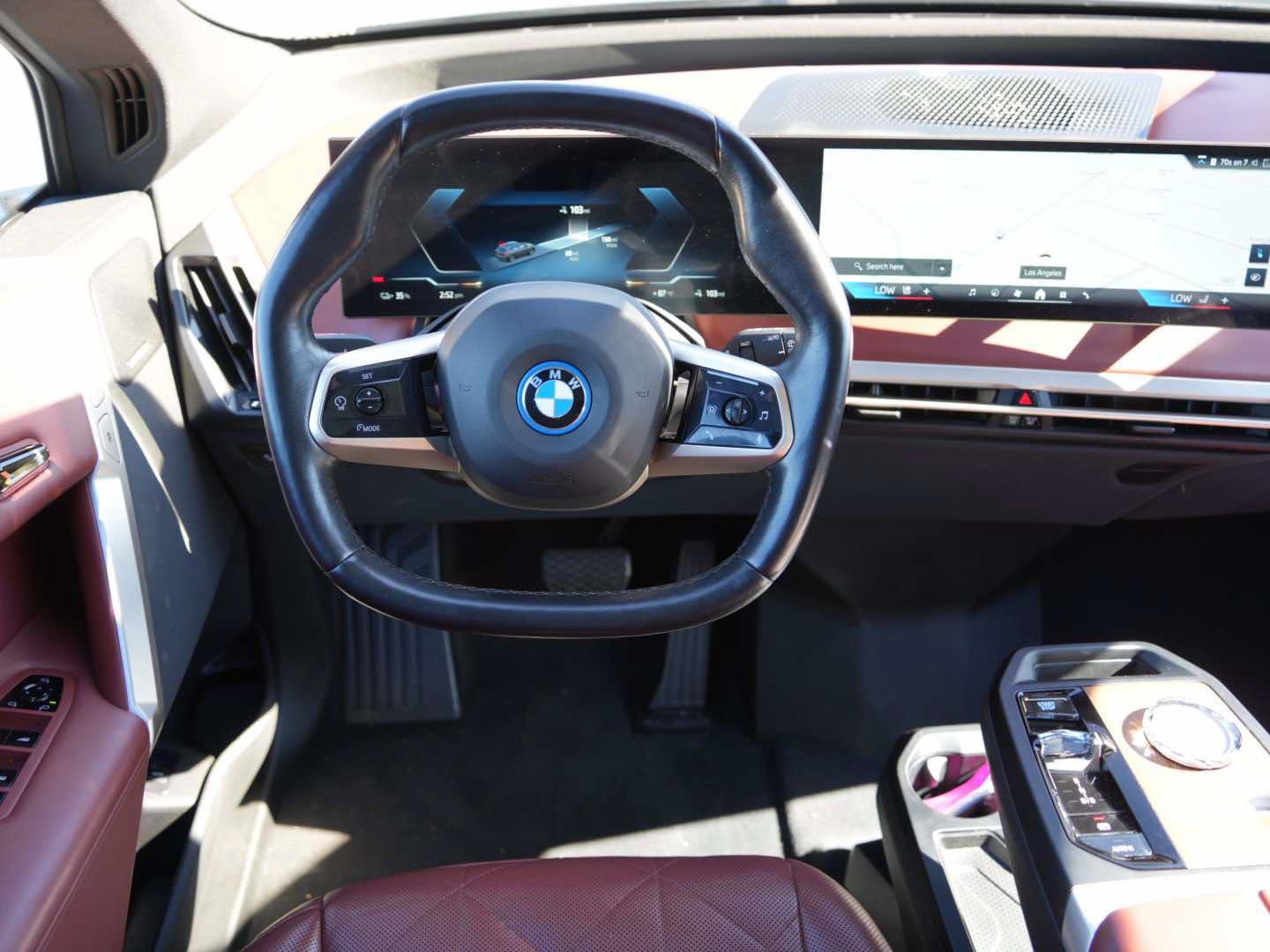 Used 2024 BMW iX xDrive50 w/ Premium Package AWD/4WD image 8