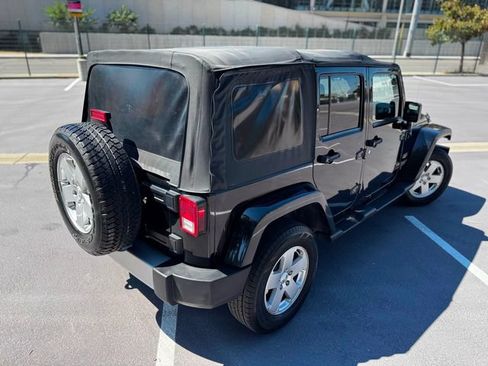 Used 2012 Jeep Wrangler Unlimited Sahara AWD/4WD image 32