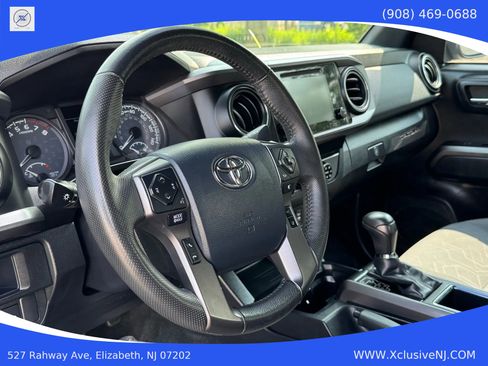 Used 2019 Toyota Tacoma Limited image 9