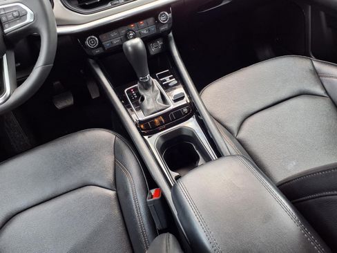 Certified 2024 Jeep Compass Limited AWD/4WD image 10