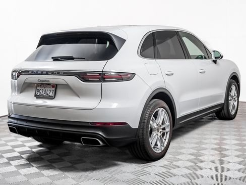 Certified 2023 Porsche Cayenne AWD/4WD image 10