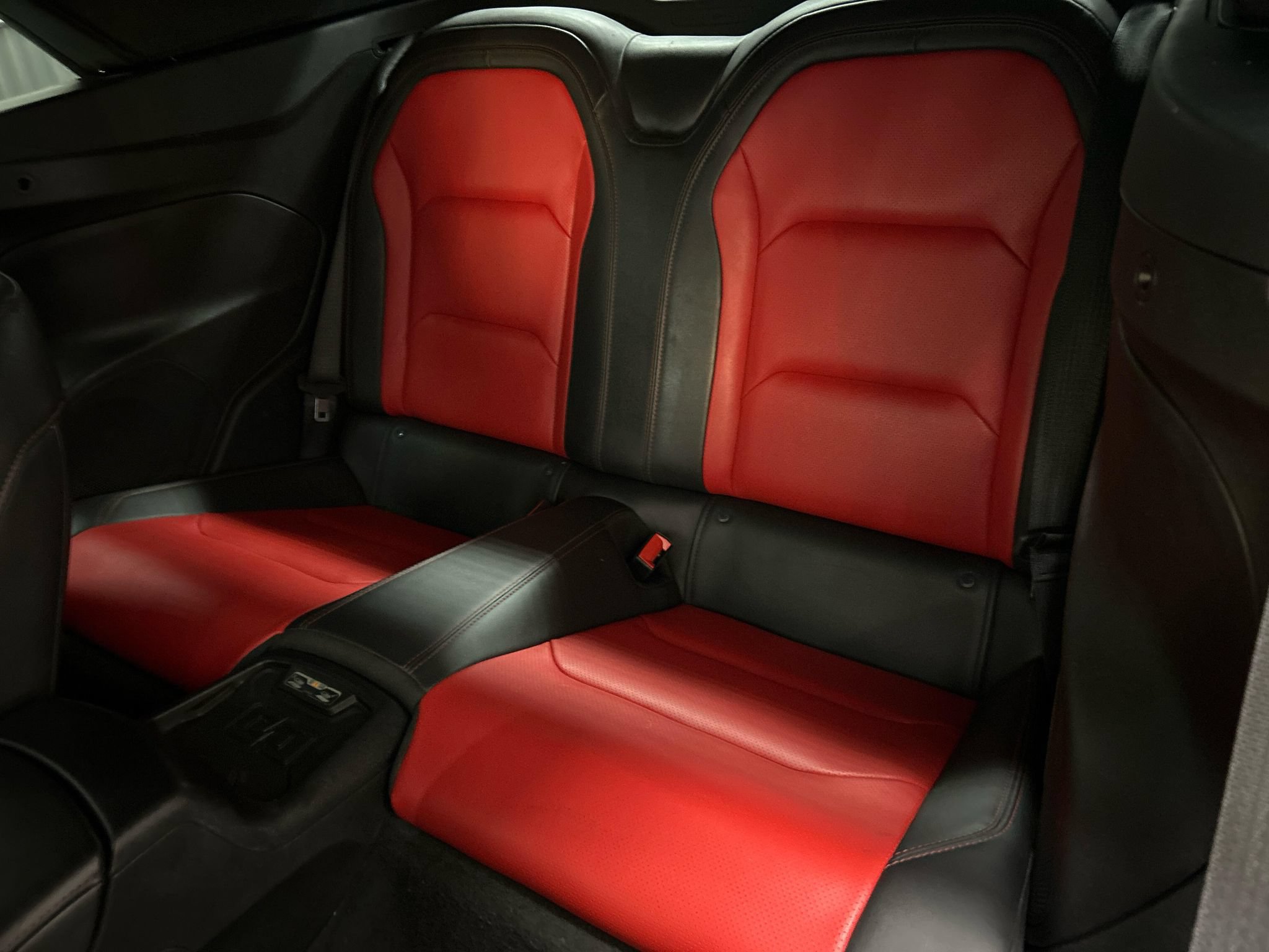 Used 2018 Chevrolet Camaro SS RWD image 10