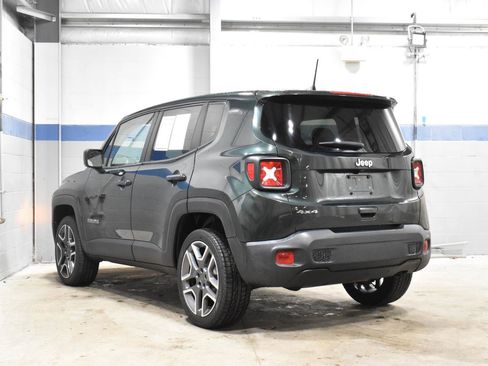 Used 2021 Jeep Renegade Sport image 22