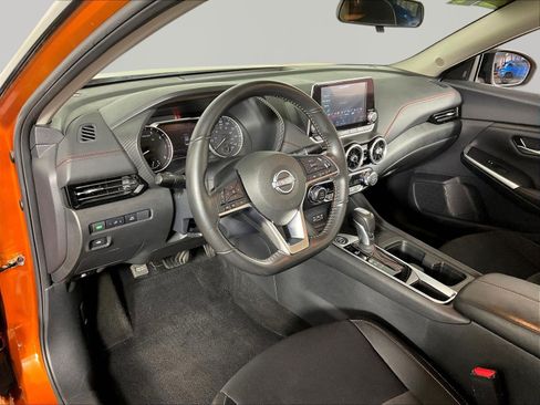 Used 2024 Nissan Sentra SR FWD image 17