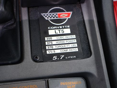 Used 1990 Chevrolet Corvette ZR-1 image 23