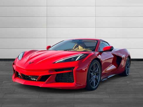 Used 2024 Chevrolet Corvette Z06 RWD image 7
