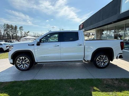 New 2026 GMC Sierra 1500 Denali w/ Denali Reserve Package AWD/4WD image 17