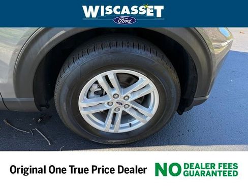 Certified 2022 Ford Explorer XLT image 29